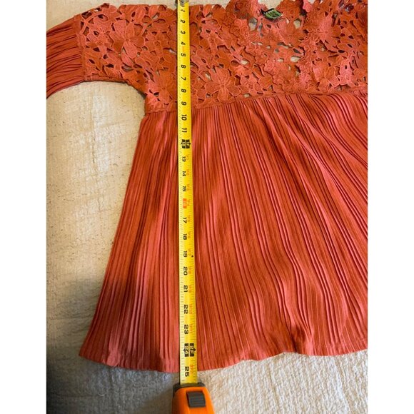 Express Blouse Small Rust Orange Crochet Lace Pleated Long Sleeve Boho Top Peasa - Picture 4 of 14